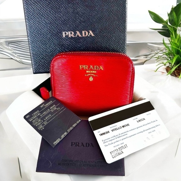 Authentic PRADA Cherry Red Saffiano Leather Card & Coin Holder with Box - Picture 1 of 16